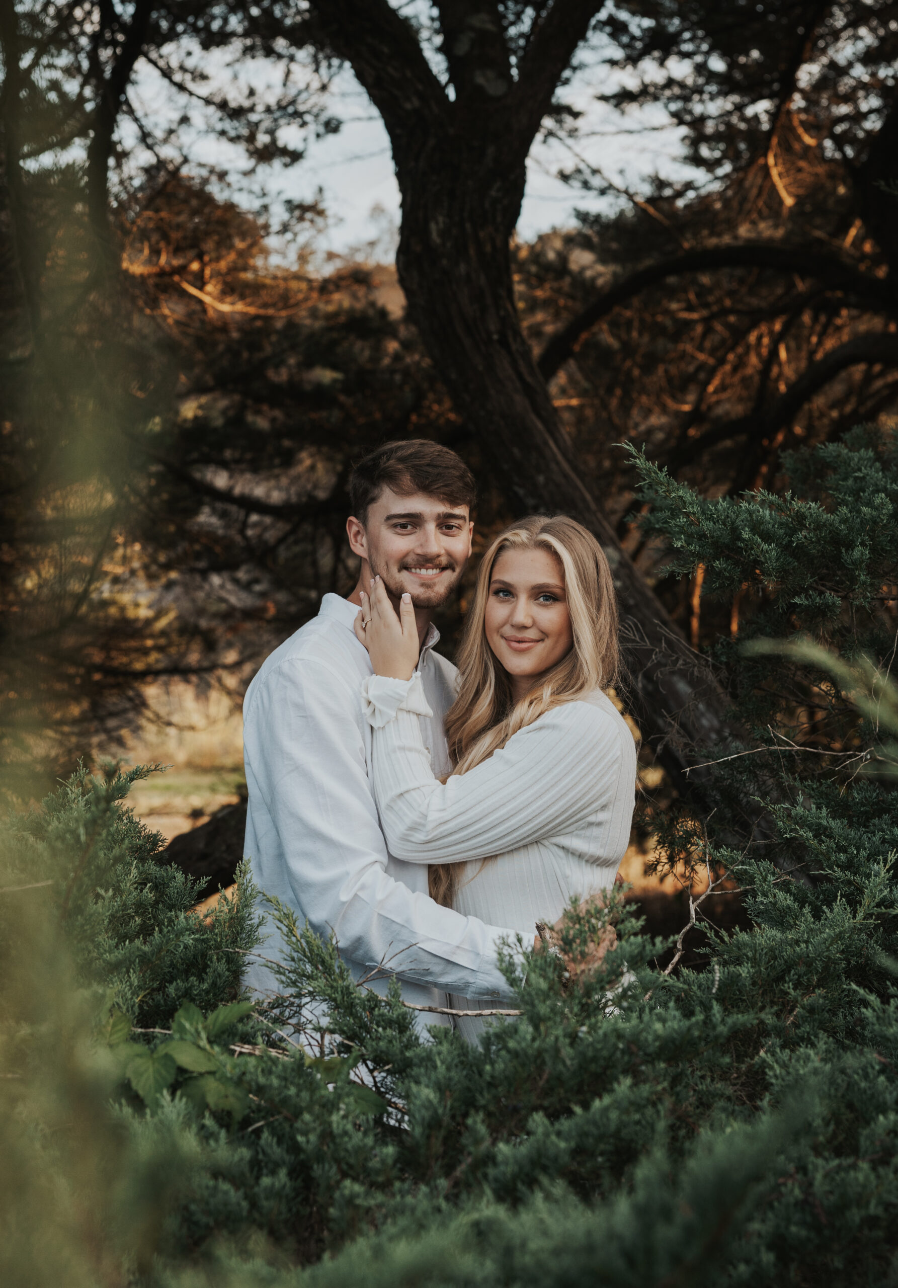 Engagement photos for couple at Sequoyah Hills Park 